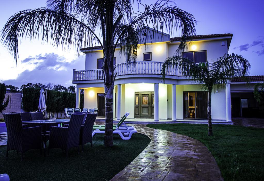Villa Eva ไอยานาปา ภายนอก รูปภาพ