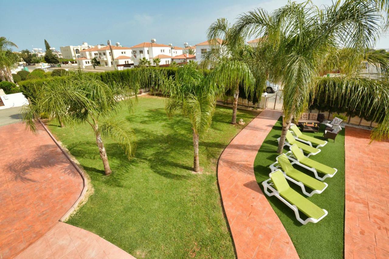 Villa Eva ไอยานาปา ภายนอก รูปภาพ