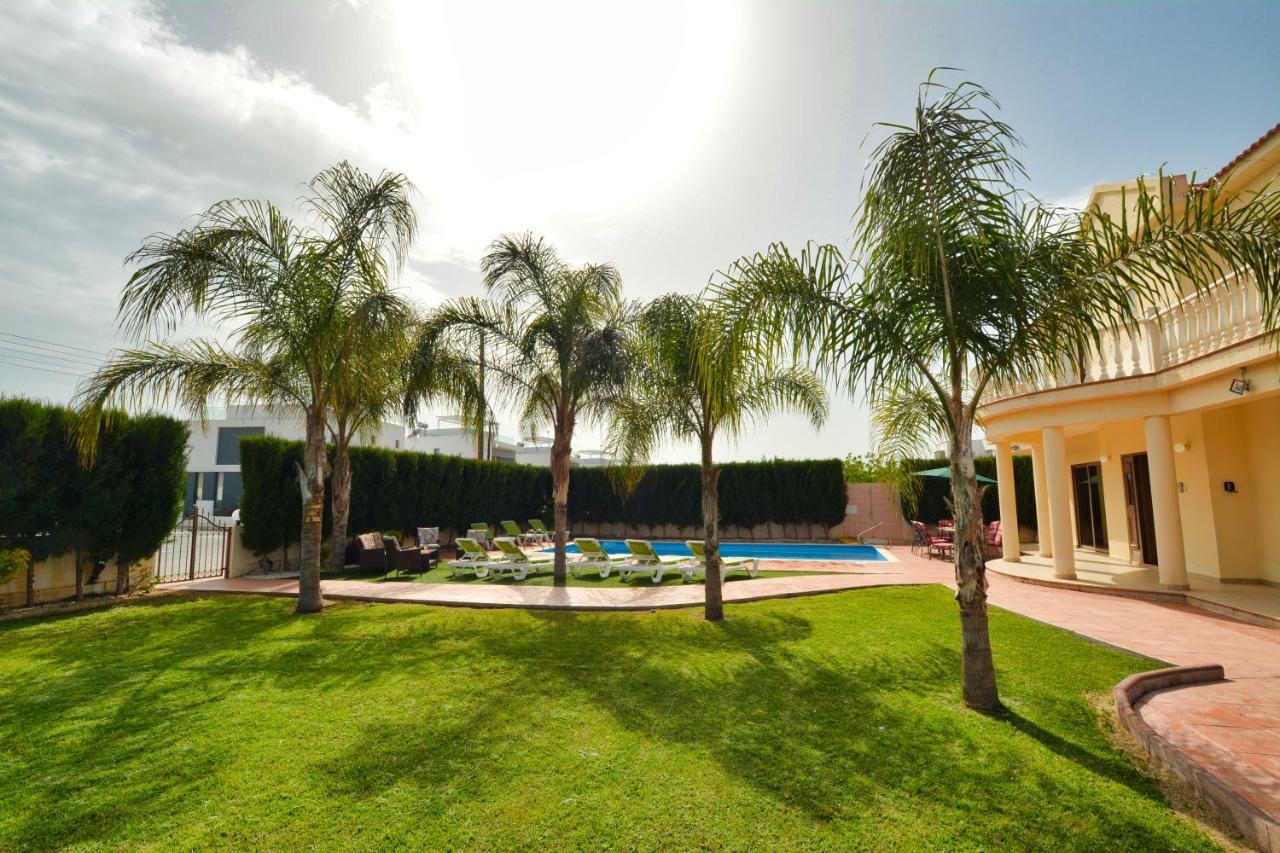 Villa Eva ไอยานาปา ภายนอก รูปภาพ