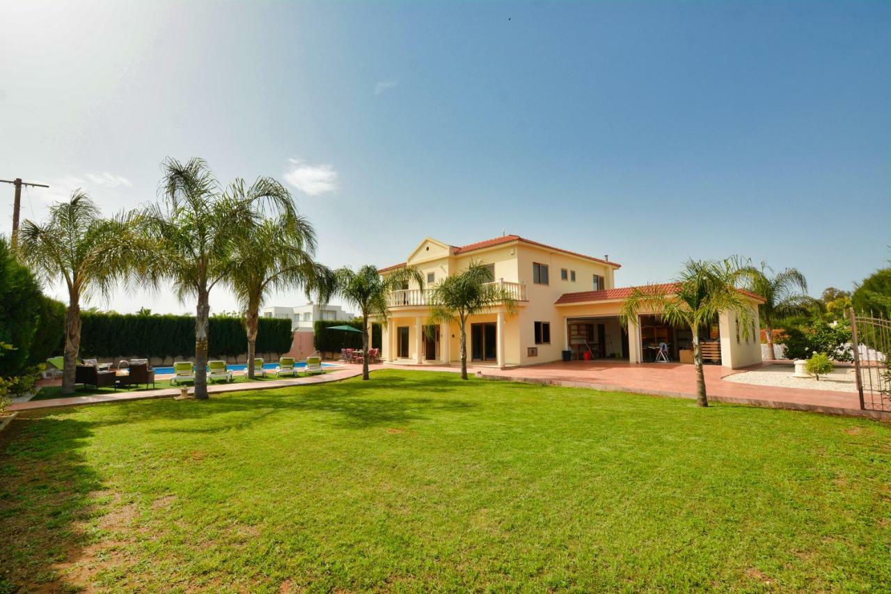 Villa Eva ไอยานาปา ภายนอก รูปภาพ